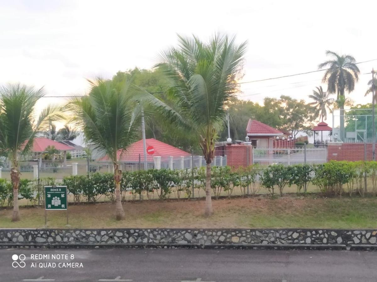 Pd Laguna Homestay Red Порт-Диксон Экстерьер фото